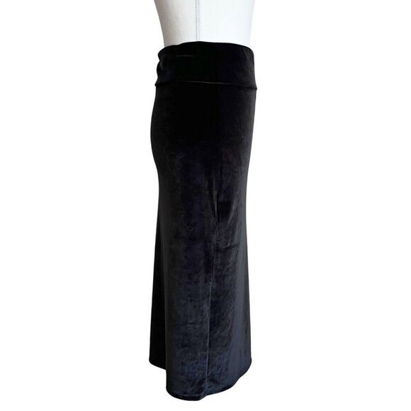 ARITZIA WILFRED BLACK VELVET MIDI SKIRT - S - Picture 4 of 11